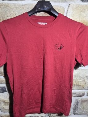 True Religion Brand Jeans Men's T-Shirt Red Buddha Horseshoe Graphic Medium M